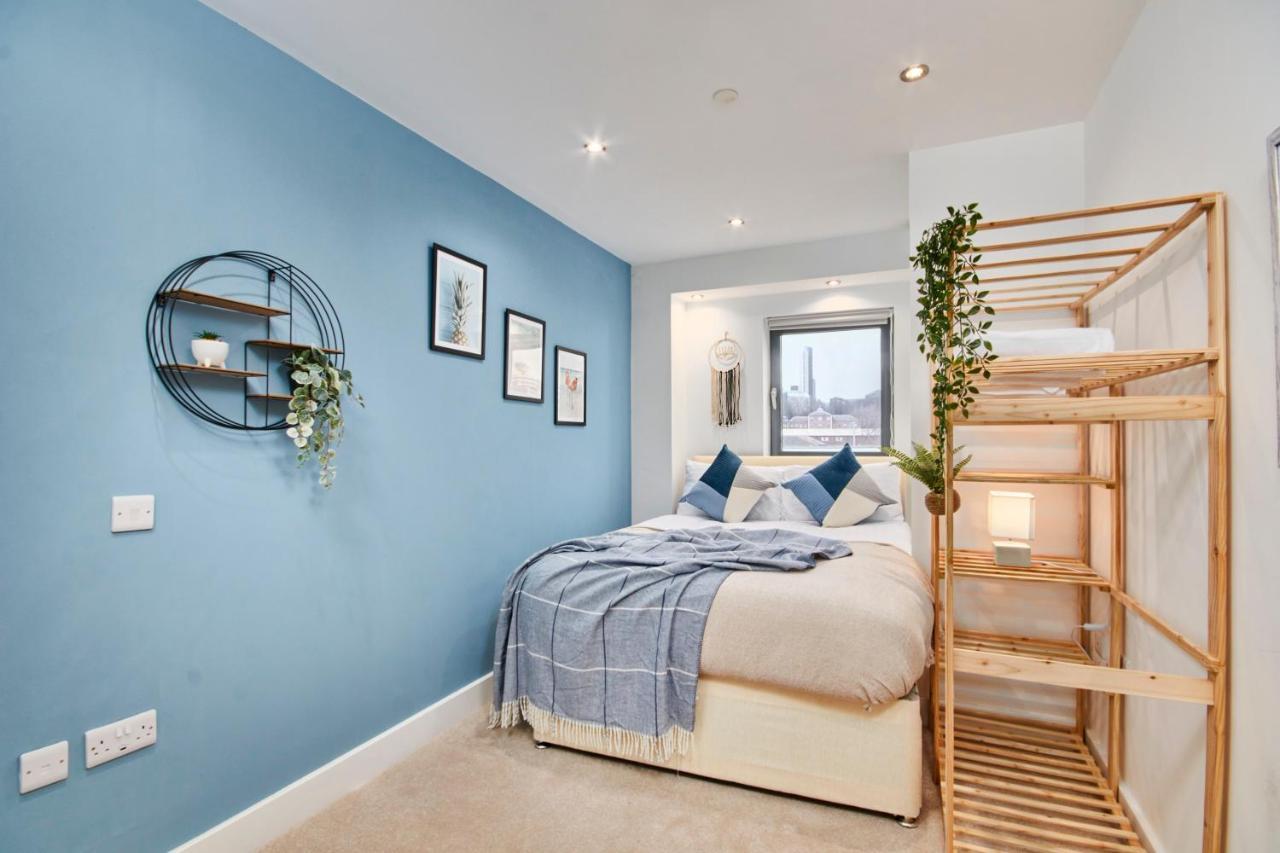 Large Duplex Penthouse - Parking Apartment Leeds  Exterior foto
