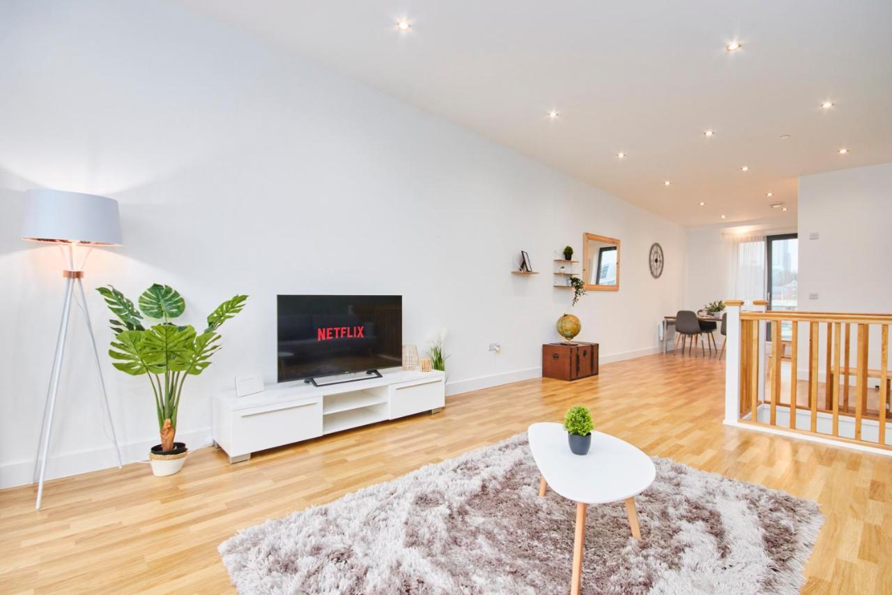 Large Duplex Penthouse - Parking Apartment Leeds  Exterior foto