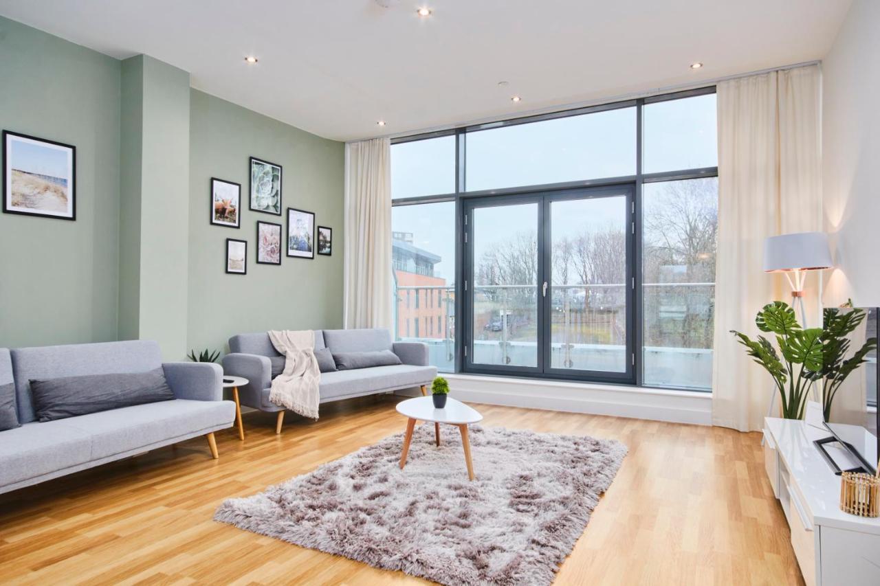 Large Duplex Penthouse - Parking Apartment Leeds  Exterior foto