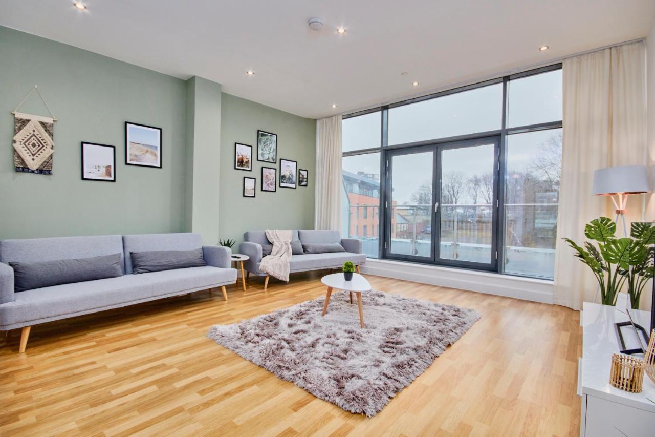 Large Duplex Penthouse - Parking Apartment Leeds  Exterior foto