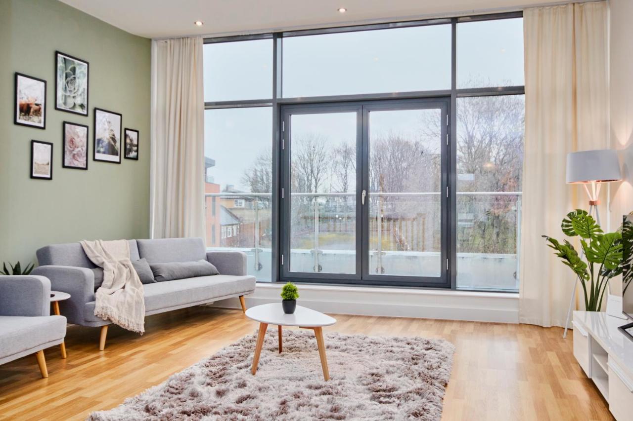 Large Duplex Penthouse - Parking Apartment Leeds  Exterior foto